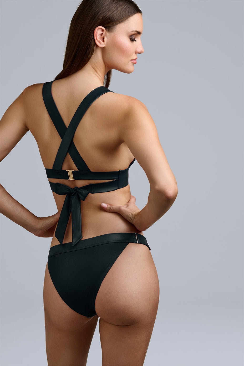 cache-coeur-tanga-bikini-bottom-black