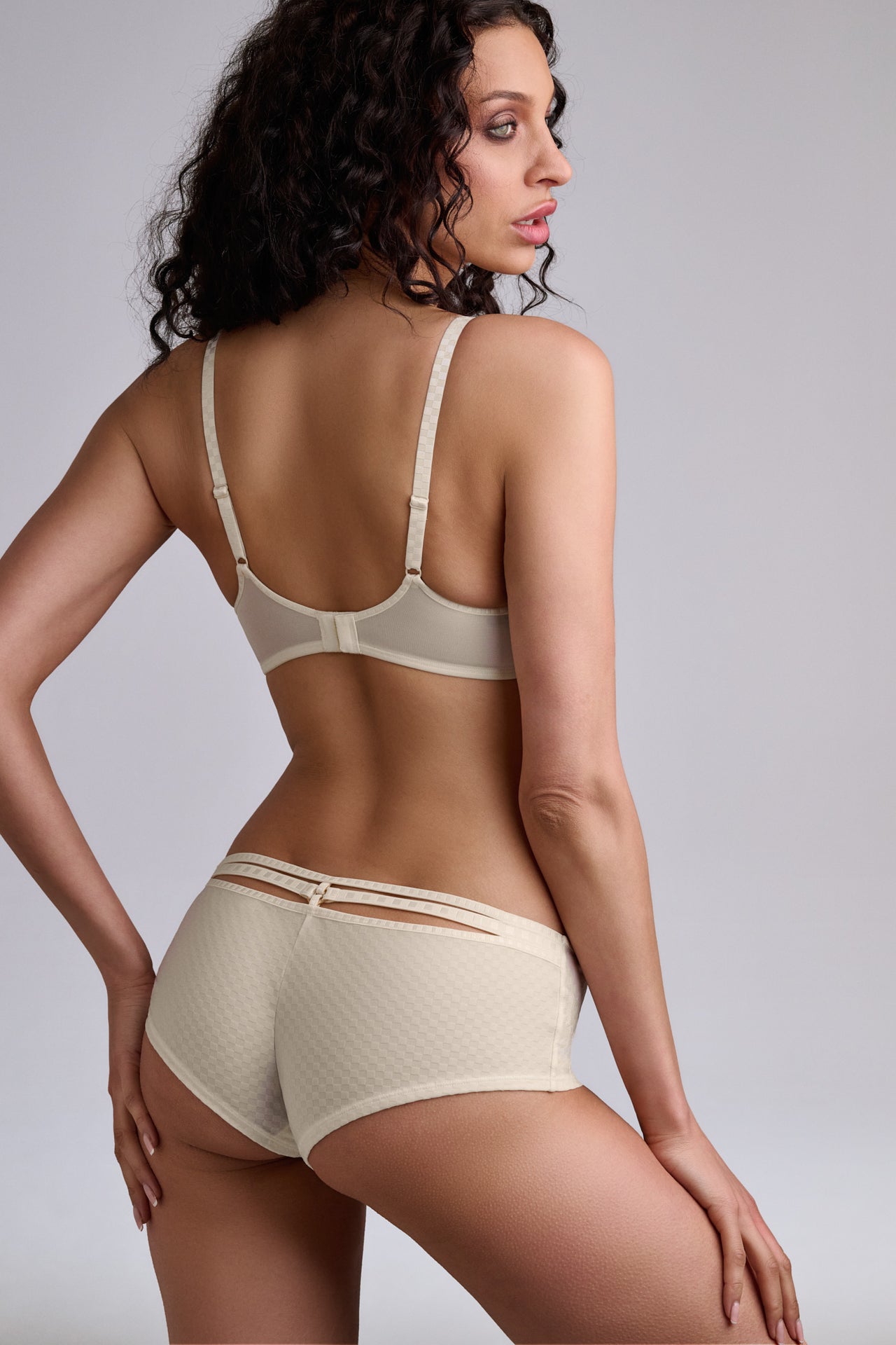 #space-odyssey-push-up-bra-checkered-ivory