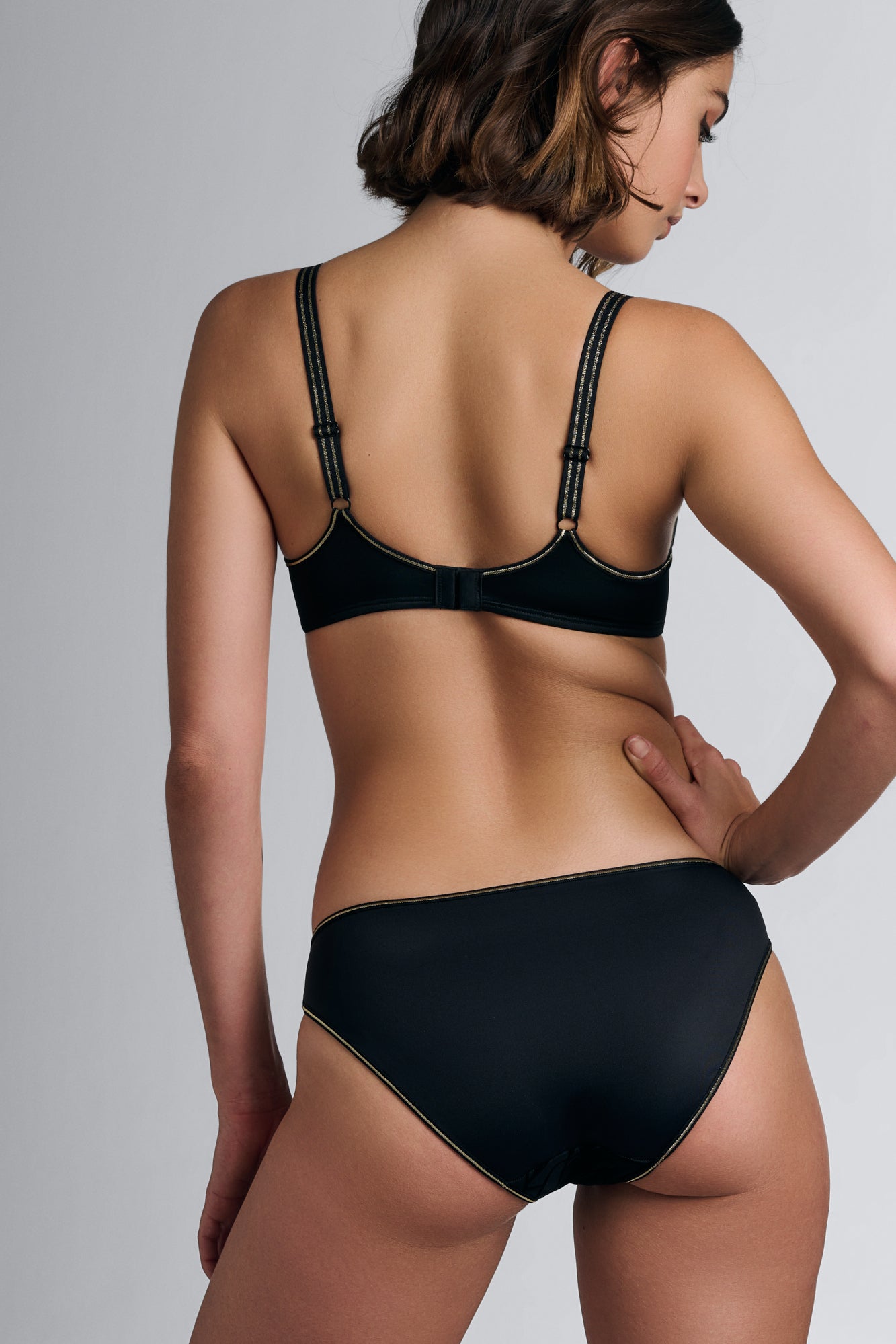 #color_black gold lurex
