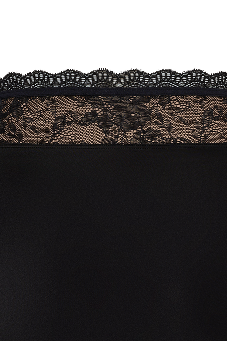 #color_black lace and sand