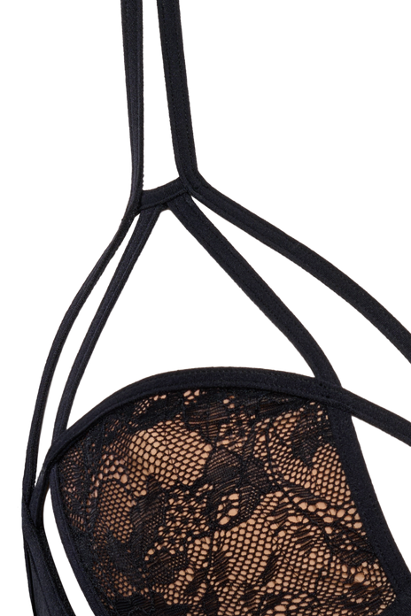 #color_black lace and sand