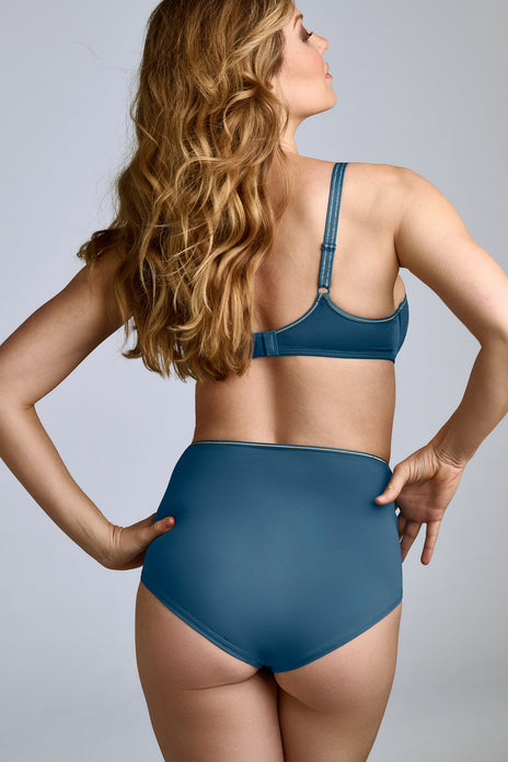 #color_midnight teal