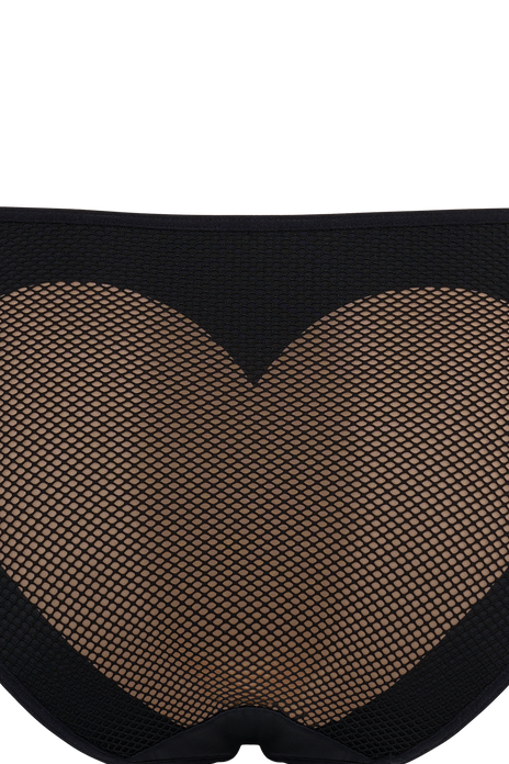 #color_black mesh and sand