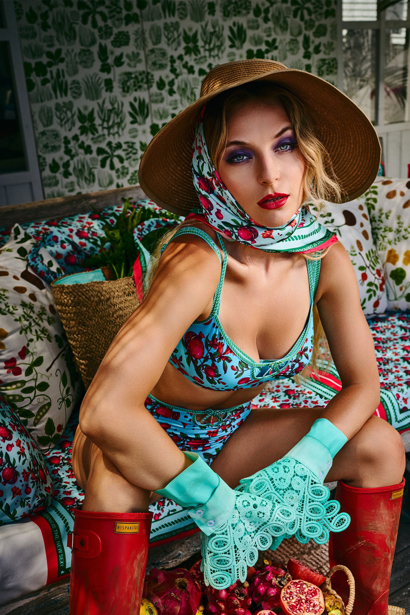 #color_pomegranate print