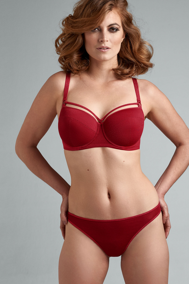 Go for a sleek, unique look with the Sparkling  dazzling red Mesh thong. The shimmering fabric feels incredibly soft on your skin with  red glittery piping as a finishing touch. Your hips and buttons are partially covered. Add sparkle to your curves with this cheerful colored thong.