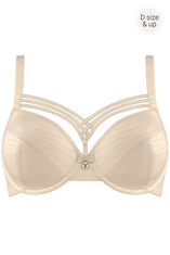 dame de paris soutien-gorge plongeant