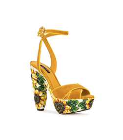 style with Queen of Wands SS25 image 1